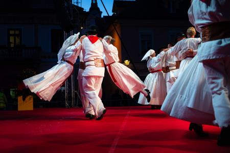 S soncem obsijan drugi festivalski dan 50. Dnevov narodnih noš in oblačilne dediščine v Kamniku (47)